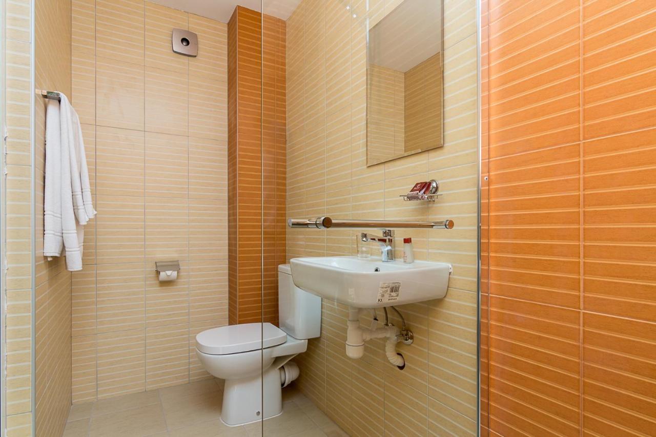 Family Hotel Madrid Sofya Dış mekan fotoğraf