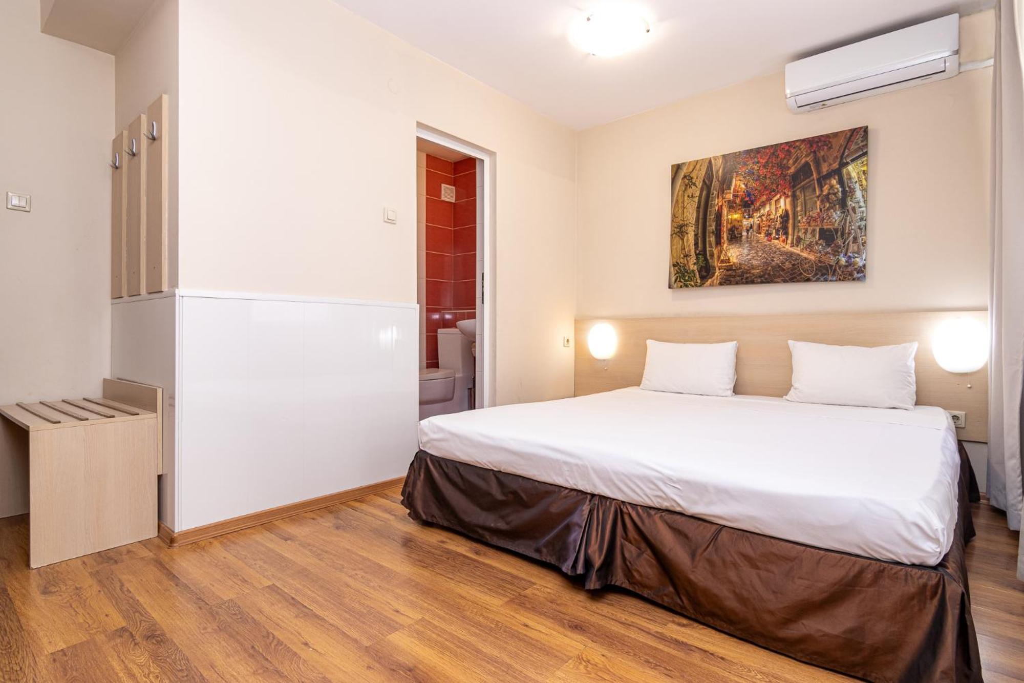 Family Hotel Madrid Sofya Dış mekan fotoğraf