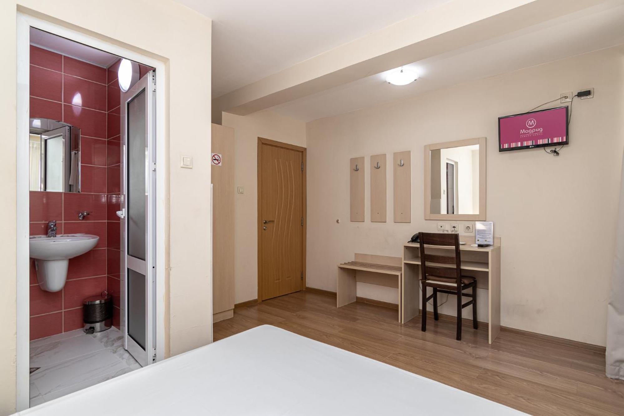 Family Hotel Madrid Sofya Dış mekan fotoğraf