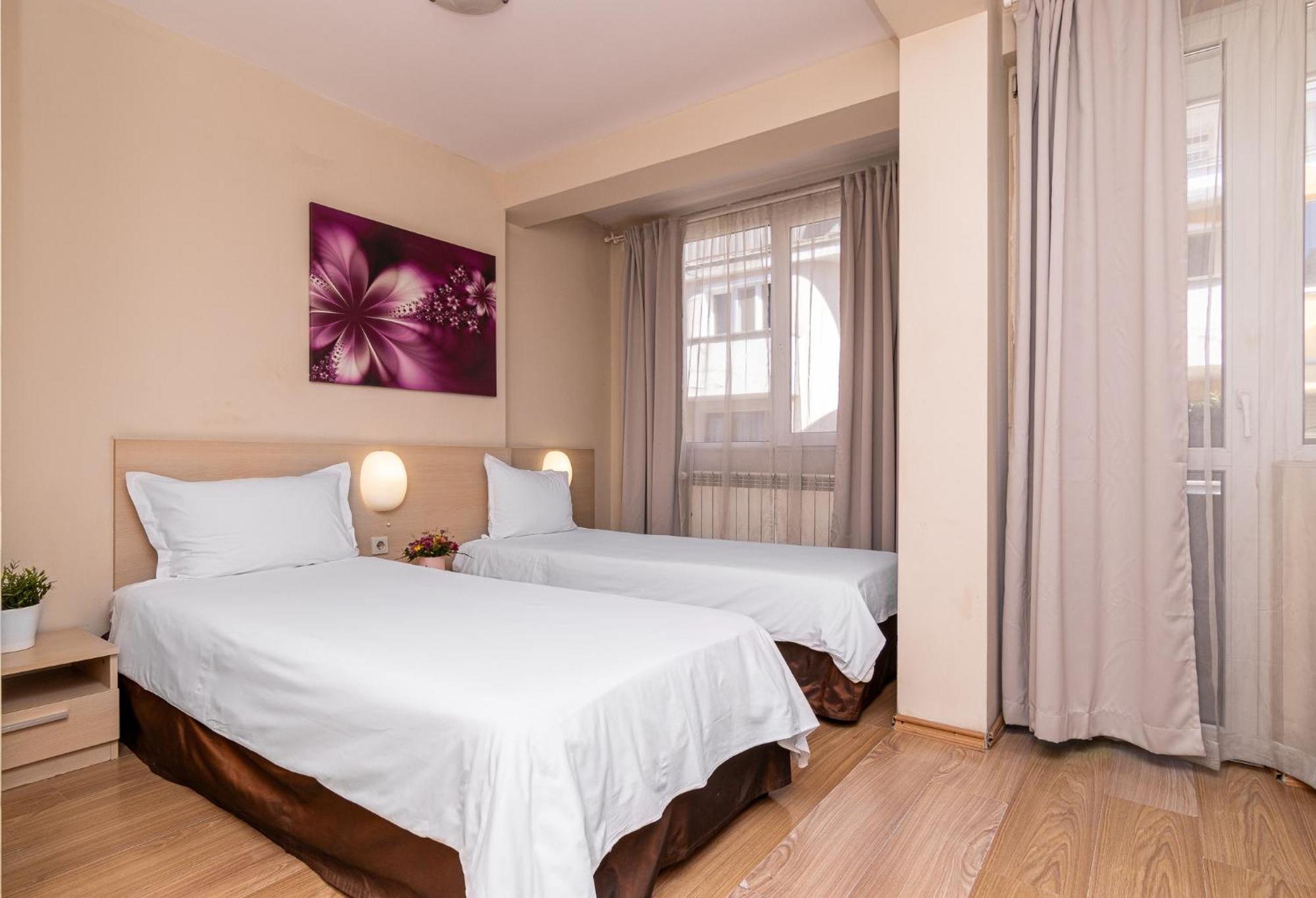Family Hotel Madrid Sofya Dış mekan fotoğraf