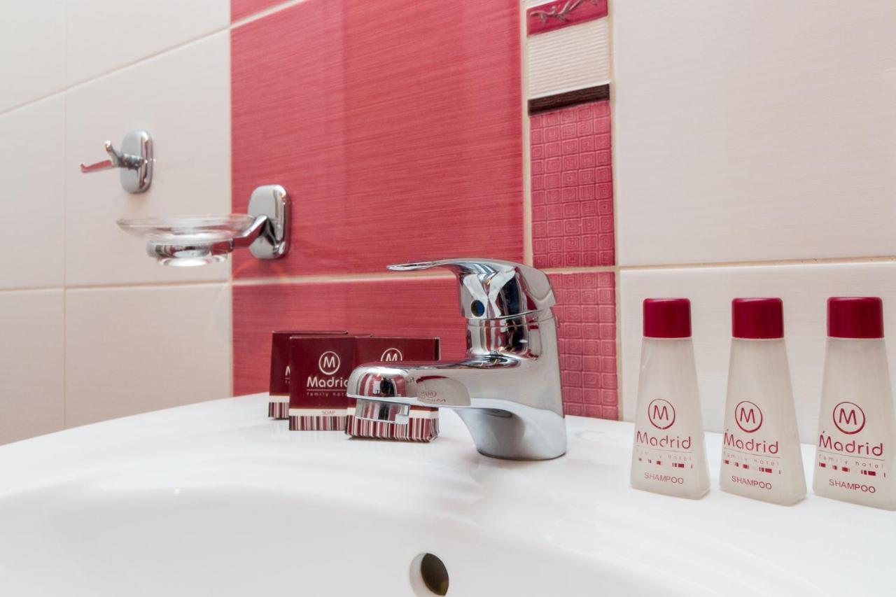 Family Hotel Madrid Sofya Dış mekan fotoğraf