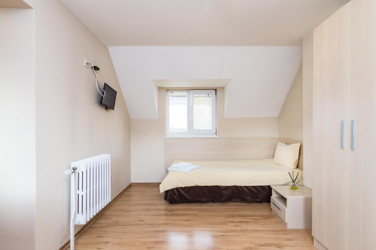 Family Hotel Madrid Sofya Dış mekan fotoğraf