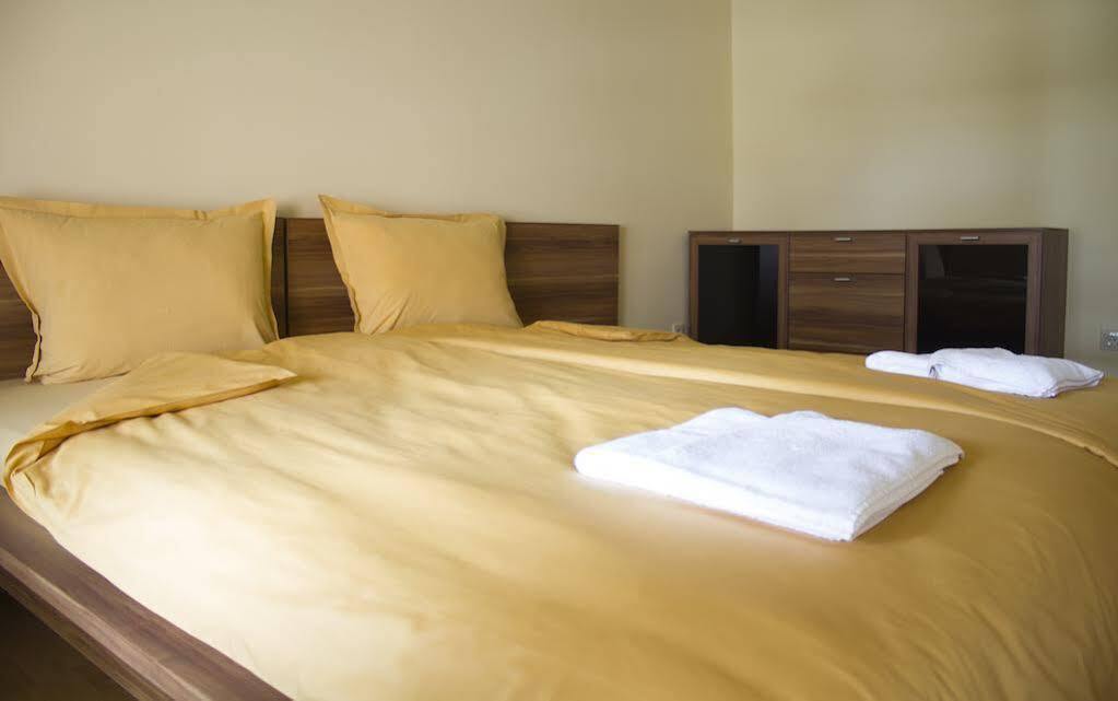 Family Hotel Madrid Sofya Dış mekan fotoğraf